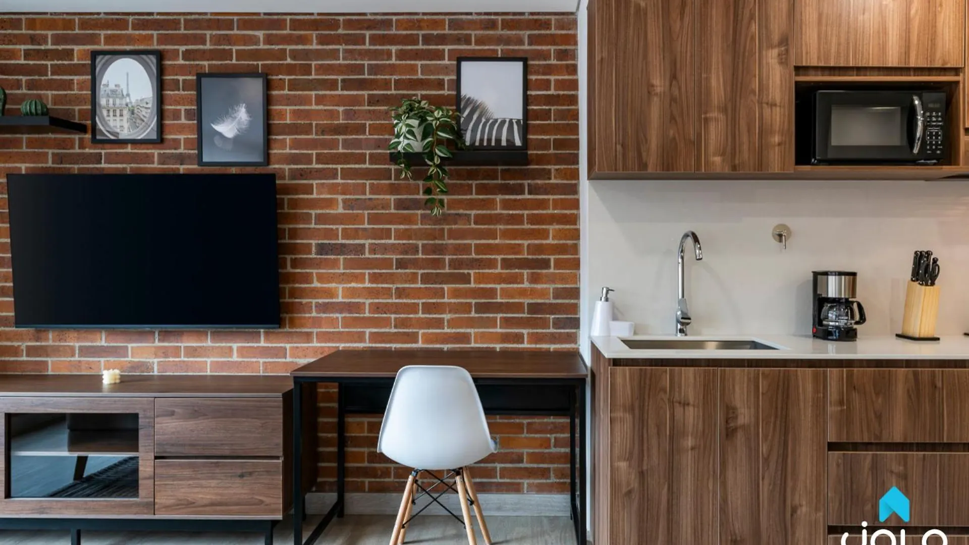 Kyux Studios By Jalo - Laureles Medellín Colombia